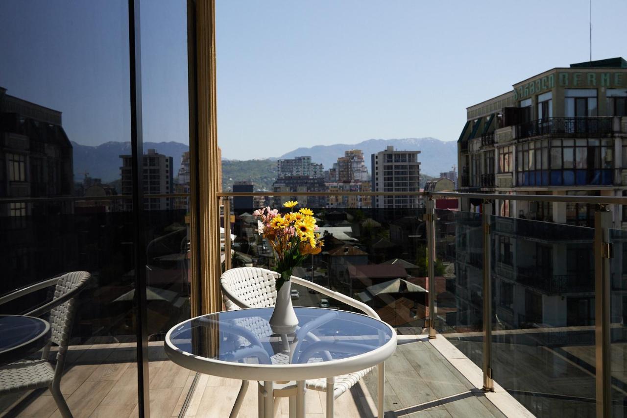 Hotel Lord Batumi Eksteriør billede